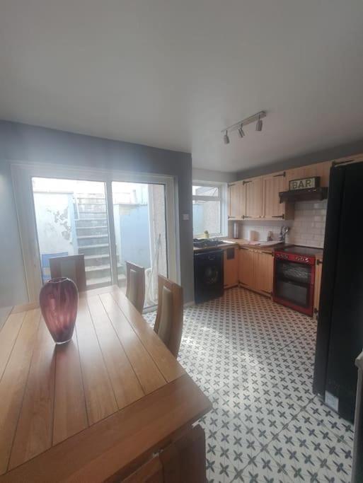 Guardian View Villa Abertillery Luaran gambar